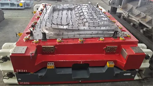 KQ5152'nin arka panel kalıbı başarıyla teslim edildi